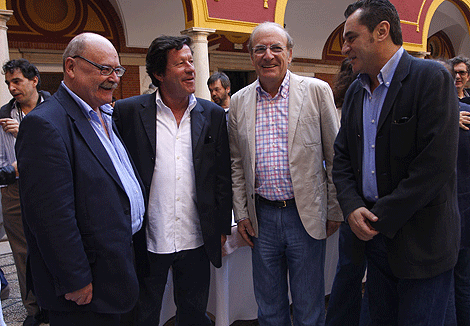 De Almeida, con Prez Estremera, Pedro Rodrguez y Eduardo Tras. | E. Domnguez