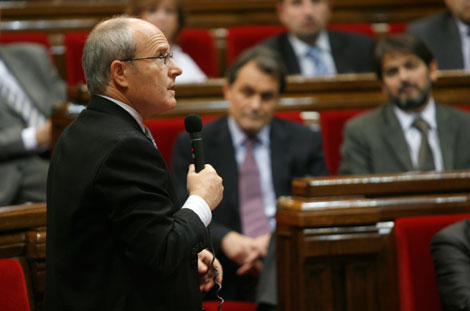 Montilla, durante el debate celebrado este mircoles en el Parlament | S. Cogolludo