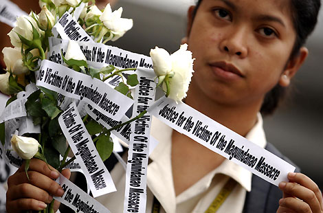 Estudiantes periodistas denuncian la masacre en Manila | AFP
