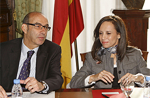 Francesc Baltasar (I) y Beatriz Corredor durante la Comisin | Toni Garriga
