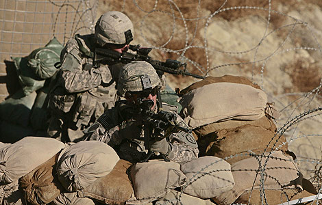 Soldados estadounidenses apostados en la localidad afgana de Duamanda. | Reuters