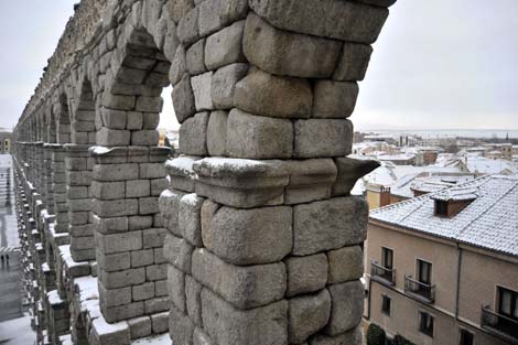 Segovia amaneca este martes nevado. | Ical