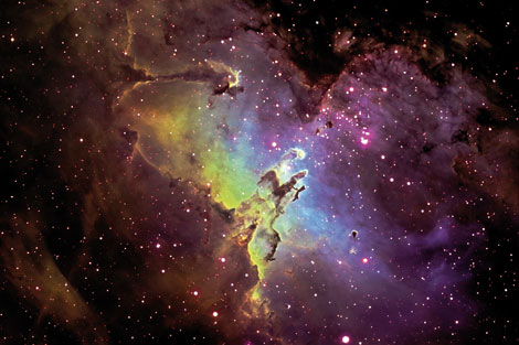 Nebulos del `guila', en la que el telescopio Herschel ha descubierto la formacin de 700 protoestrellas.|NASA