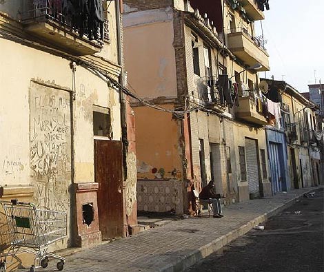 Algunas de las casas del barrio del Cabanyal que seran derribadas con la avenida | B. Pajares