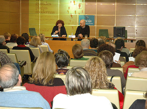Numeroso pblico acudi a la conferencia de Salvador Macip. | ELMUNDO.es