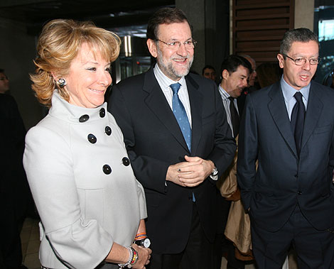 Rajoy, con Aguirre y Gallardón en el Foro Madrid. | Alberto Cuéllar