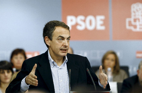 El presidente del Gobierno en el Comit Federal del PSOE.| Efe