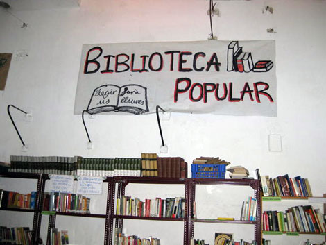 Imagen de la biblioteca establecida en 'La Rimaia' | ELMUNDO.es