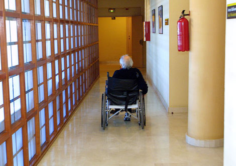 Un anciano en una residencia del Pas Vasco. | igo Ibez