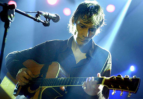 El cantante durante un concierto en 2004.| Antonio Heredia