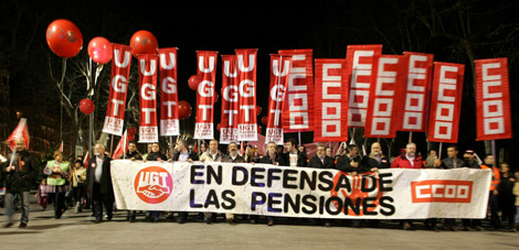 Los sindicatos UGT y CCOO convocan una manifestacin contra el retraso de la edad de jubilacin hasta los 67 aos. | Ical