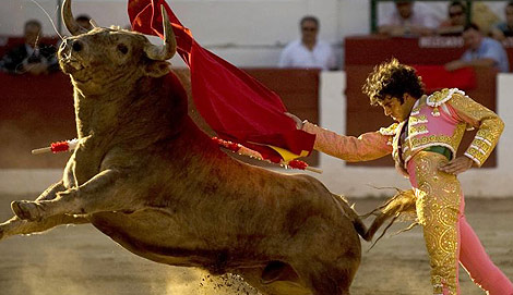 Jos Toms, en una corrida de toros en Linares. | Afp