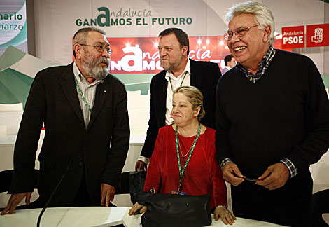 Felipe Gonzlez, con Cndido Mndez y Mara Antonia Iglesias. | Jess Morn