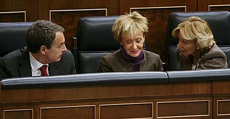 Zapatero, De la Vega y Salgado, durante el pleno del Congreso. | Efe