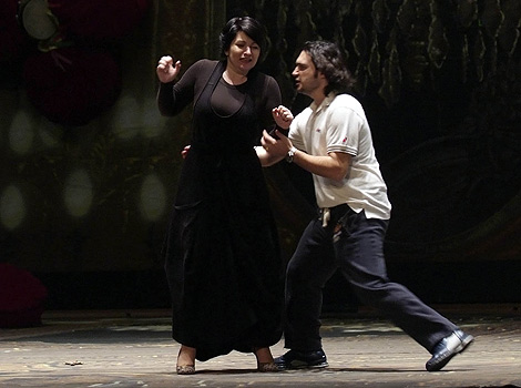 Imagen de los ensayos de 'La Traviata de los espejos' | E.M.