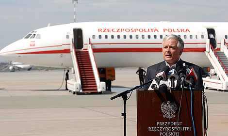 Imagen del presidente Kaczynski fallecido en un accidente de avin. | Foto: Reuters