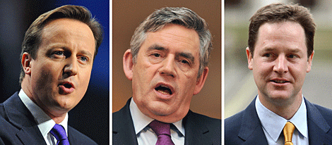 Los lderes de las tres principales formaciones britnicas: Cameron, Brown y Clegg. | AFP