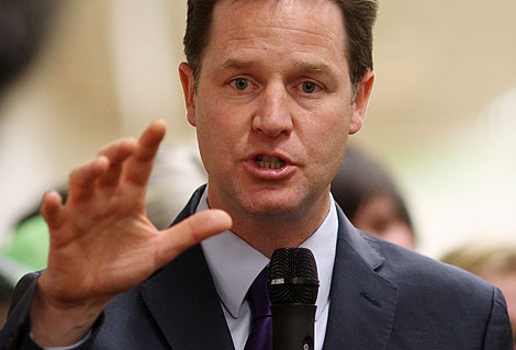 Nick Clegg en un discurso en un supermecado. | Reuters