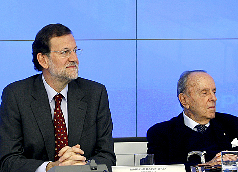 Mariano Rajoy y Manuel Fraga, en el Comit Ejecutivo del PP. | Efe
