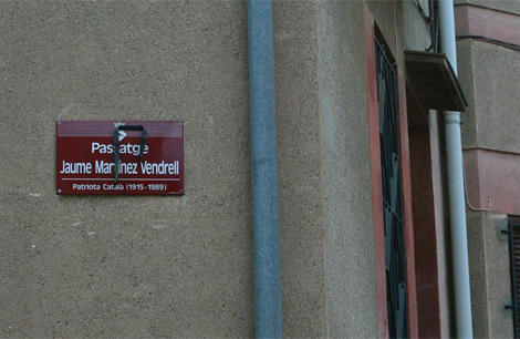 Placa de la calle dedicada a Jaume Martnez Vendrell.| A. Moreno
