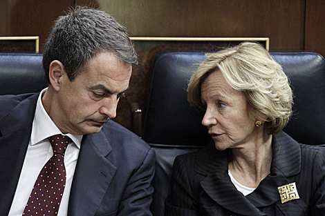 José Luis Rodríguez Zapatero y Elena Salgado, durante el debate. | Ap