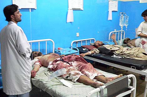 Varios de los heridos por la explosin en un hospital de la zona. | Afp
