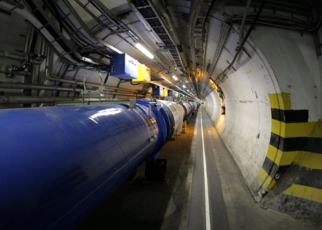 Un segmento del anillo subterrneo del LHC. | AP