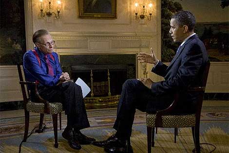 El presentador entrevistando a Obama en la Casa Blanca el 3 de junio.| White House