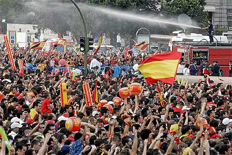 Imagen de la celebracin en Coln tras ganar Espaa la Eurocopa. (Efe)