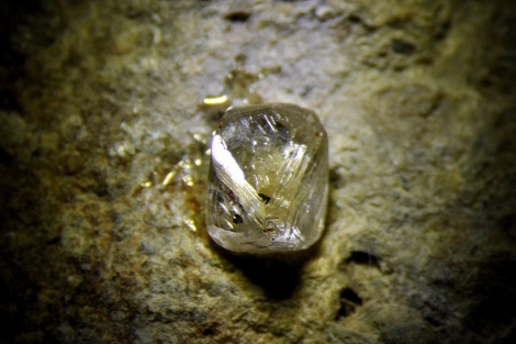 Diamante sobre Kimberlita. | Parent Gry