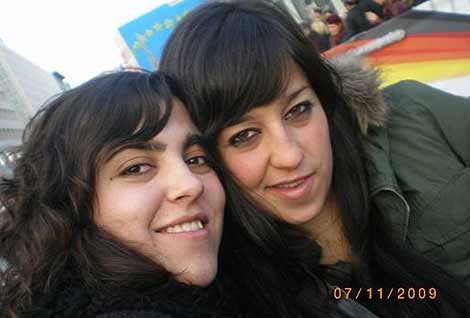 Marta Acosta y Clara Zapater, en una foto facilitada por una amiga.