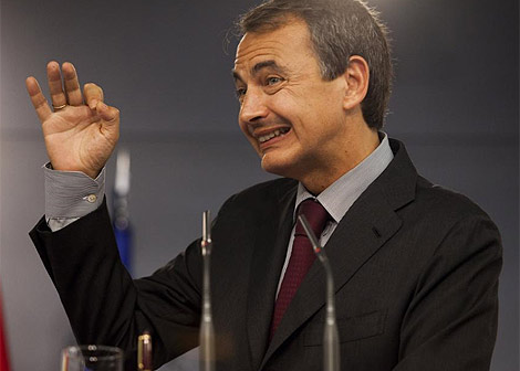 Zapatero, en una reciente rueda de prensa. (EM)