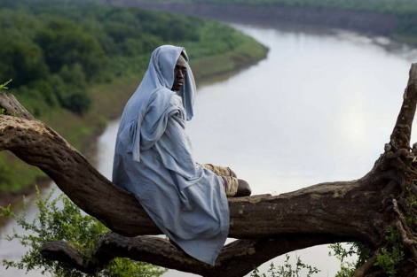 Un indgena junto al ro Omo, al sur de Etiopa. | Survival