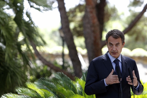 Zapatero, durante la rueda de prensa en el palacio de Marivent. | Efe