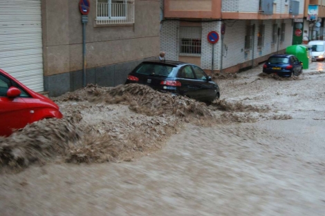 Imagen de las fuertes lluvias en el municipio de guilas. | Efe