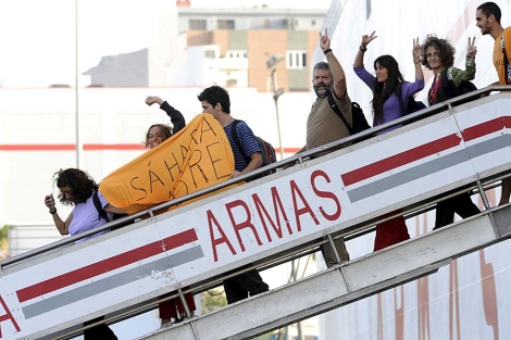 Llegada al puerto de Las Palmas de los activistas espaoles. Efe