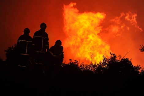 El incendio en Montpellier ha arrasado ms de 2.000 hectreas. | AFP
