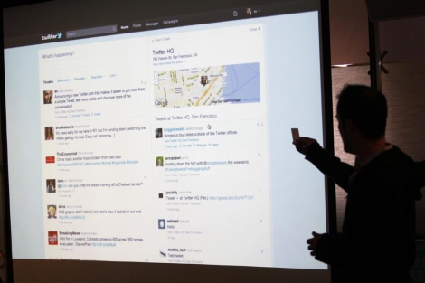 El presidente ejecutivo de Twitter, Evan Williams, presenta las novedades. | Reuters