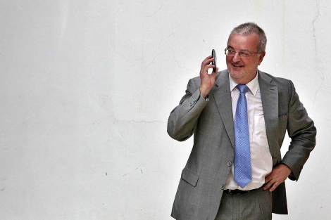El ex consejero Antonio Fernndez, en el Parlamento andaluz. | F. Ruso