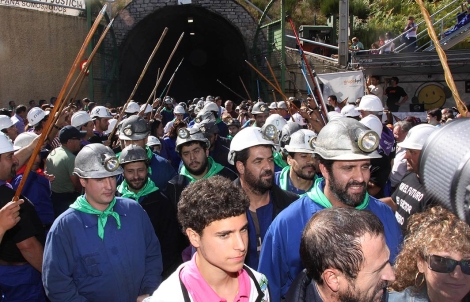 Mineros de Velilla durante su encierro. | Brgimo
