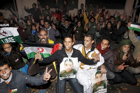 Protesta en la embajada marroqu en Madrid por la muerte de un menor, del domingo. | Efe