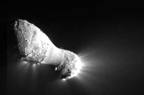 Una de las primeras imgenes enviadas por la nave 'Deep Impact'. | NASA.