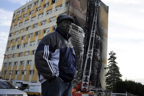 Aspecto del albergue de inmigrantes en Dijon tras el fuego. | AFP