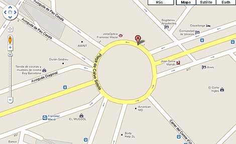 Pantalla de la Plaza de Francesc Maci de Barcelona en Google Maps.