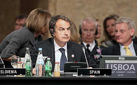 Zapatero, durante la cumbre de la OTAN. | Efe
