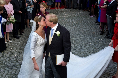Annemarie Gualtherie Van Weezel y Carlos Javier de Borbn- Parma contraen matrimonio. | Foto: Efe
