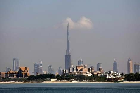 Con 828 m., la torre Burj Kalifa, inaugurada en enero de 2010, es la ms alta del mundo. | Afp