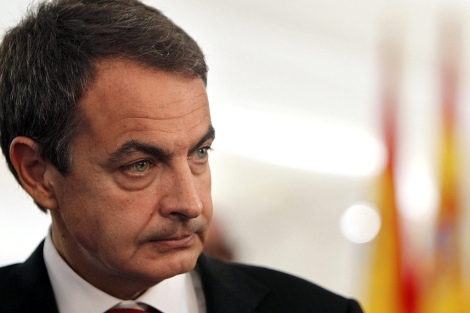Zapatero en su comparecencia ante los medios. | Efe