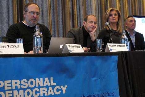De izquierda a derecha, Dave Winer, Charles Ferguson, Arianna Huffington y Andrew Rasej (fundador del Personal Democracy Forum). | C. F.