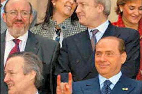 El presidente Berlusconi y el entonces ministro espaol de Asuntos Exteriores Josep Piqu.